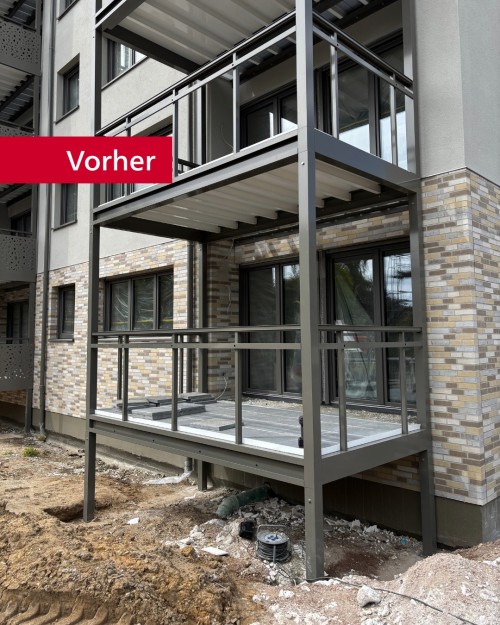 Manchmal ist die beste Montagelösung auch die einfachste. 🙌 Unsere Plattenlösungen, ob Balkonbrüstungen, Treppengelände...